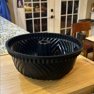 Non-Stick Black Bundt Cake Pan